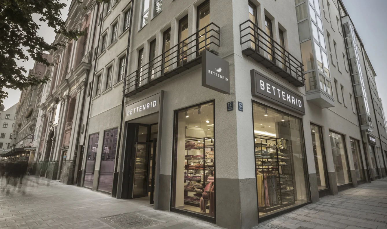 BETNEU_ImageStripes_story